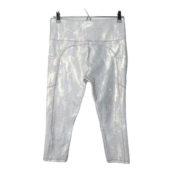 ZYIA Silver Camo Pocket Capri Legging  - Picture 4 of 7